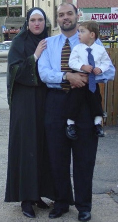 عائلة وليد عزيز