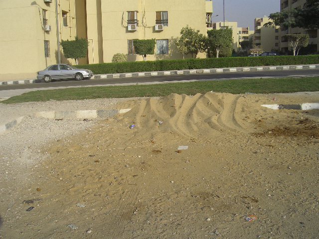 مخلفات منذ عدة أسابيع