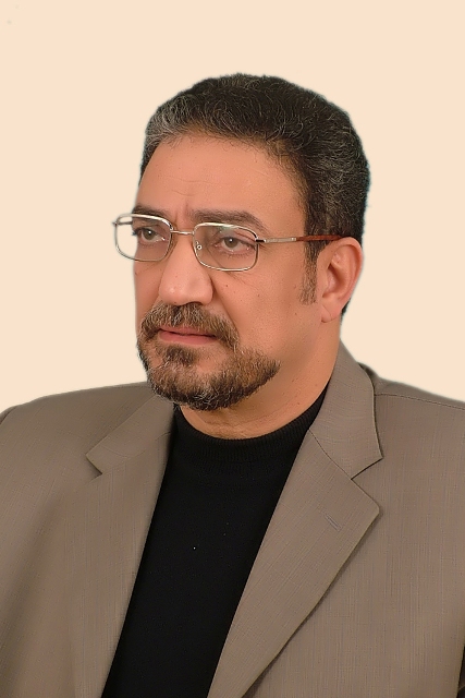 الشاعر أشرف عامر